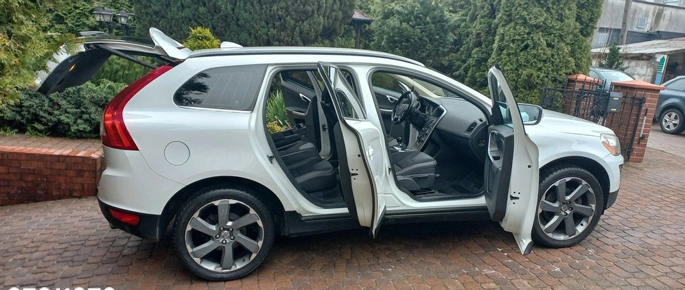 Volvo XC 60 cena 50900 przebieg: 246000, rok produkcji 2013 z Piaski małe 781